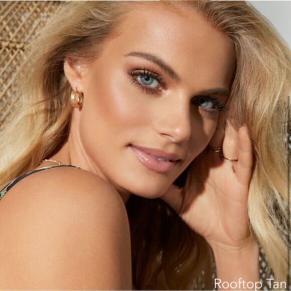 NWT- STAYCATION VIBES BRONZER- “ROOFTOP TAN” - Picture 4 of 4